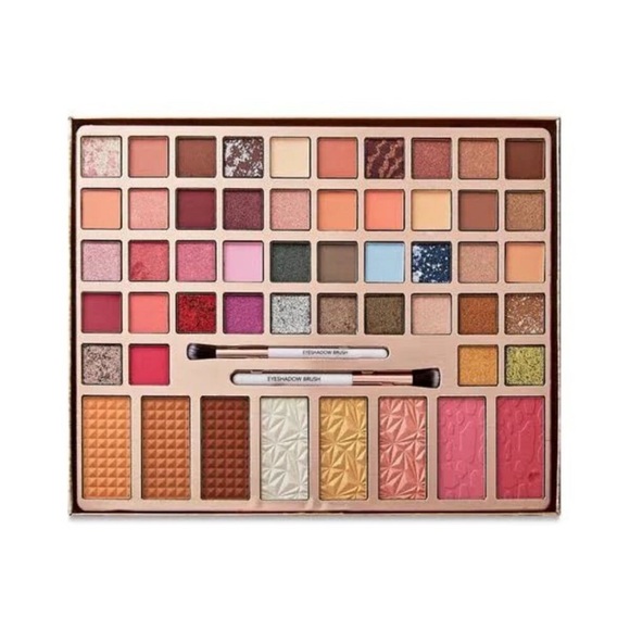 Paris Hilton Bombshell Beauty Eyeshadow Palette - Vibrant Shades Sealed Box! - Picture 2 of 6